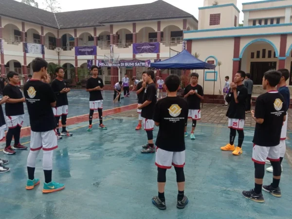 lapangan basket smpit as syifa boarding school wanareja