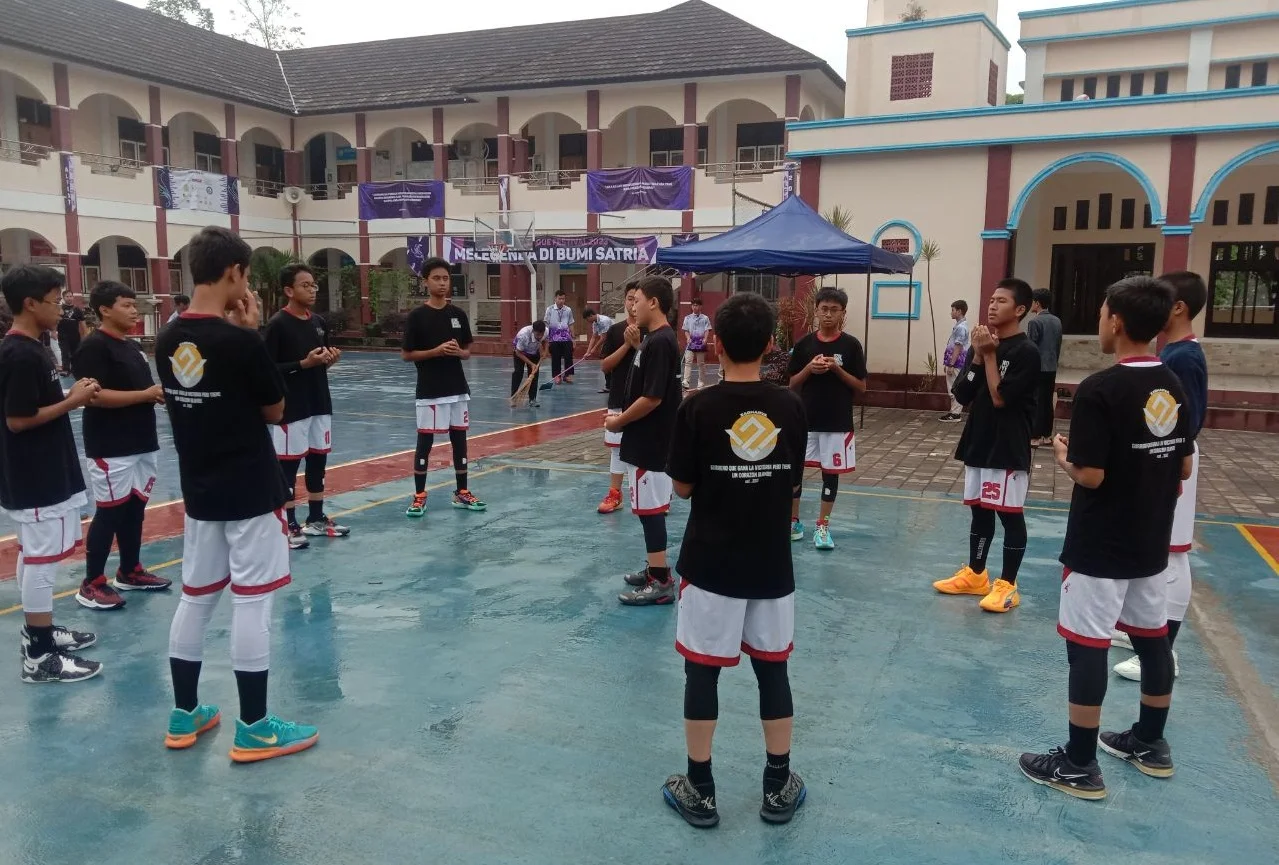 lapangan basket smpit as syifa boarding school wanareja