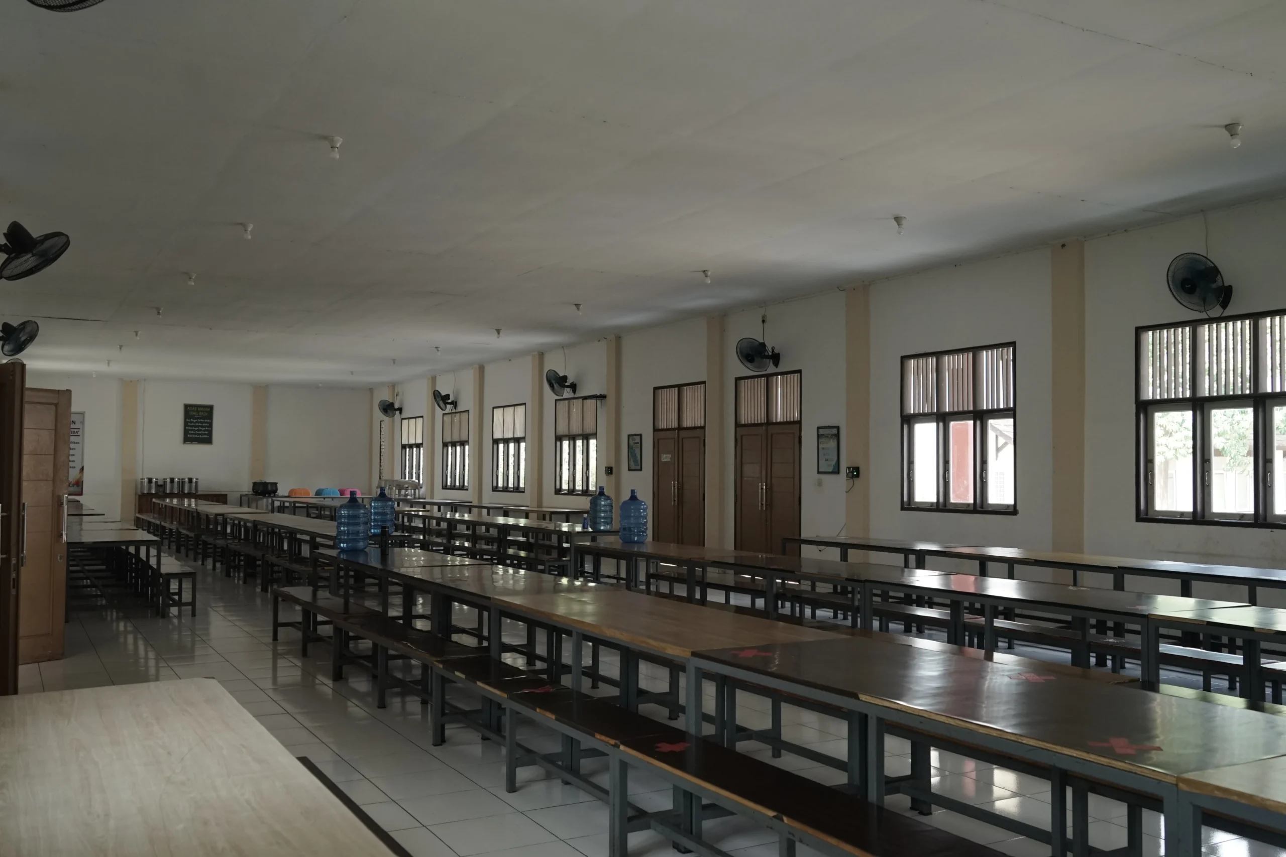 smpit as syifa boarding school wanareja fasilitas sekolah ruang makan scaled