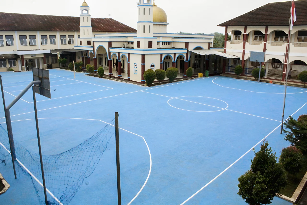 smpit as syifa boarding school wanareja fasilitas sekolah lapangan sekolah
