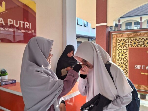 photo 2025 10 14 07 01 00