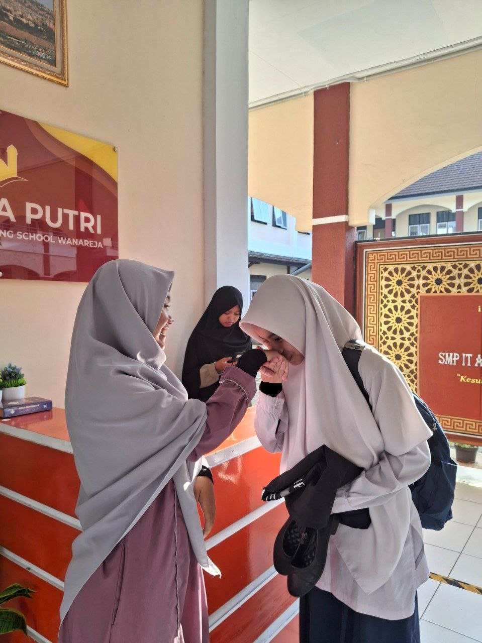 photo 2025 10 14 07 01 00